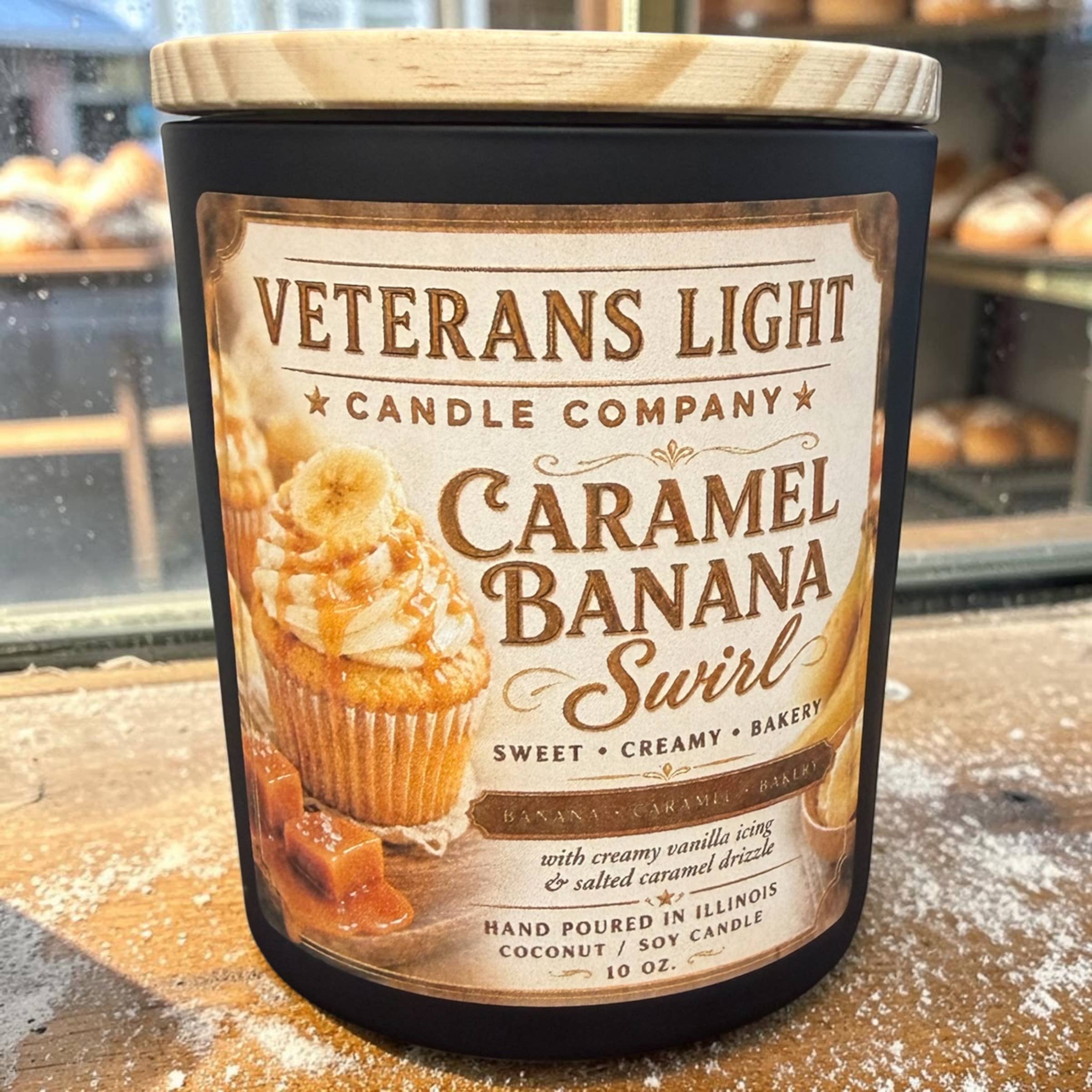 Veterans Light 10oz Candle - Caramel Banana Swirl