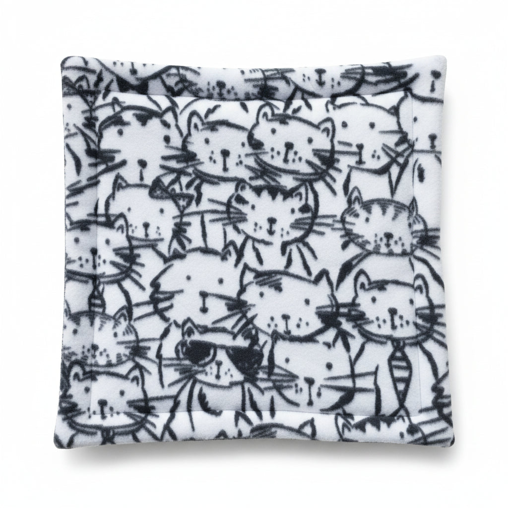 18" Self Heating Square Cat Bed